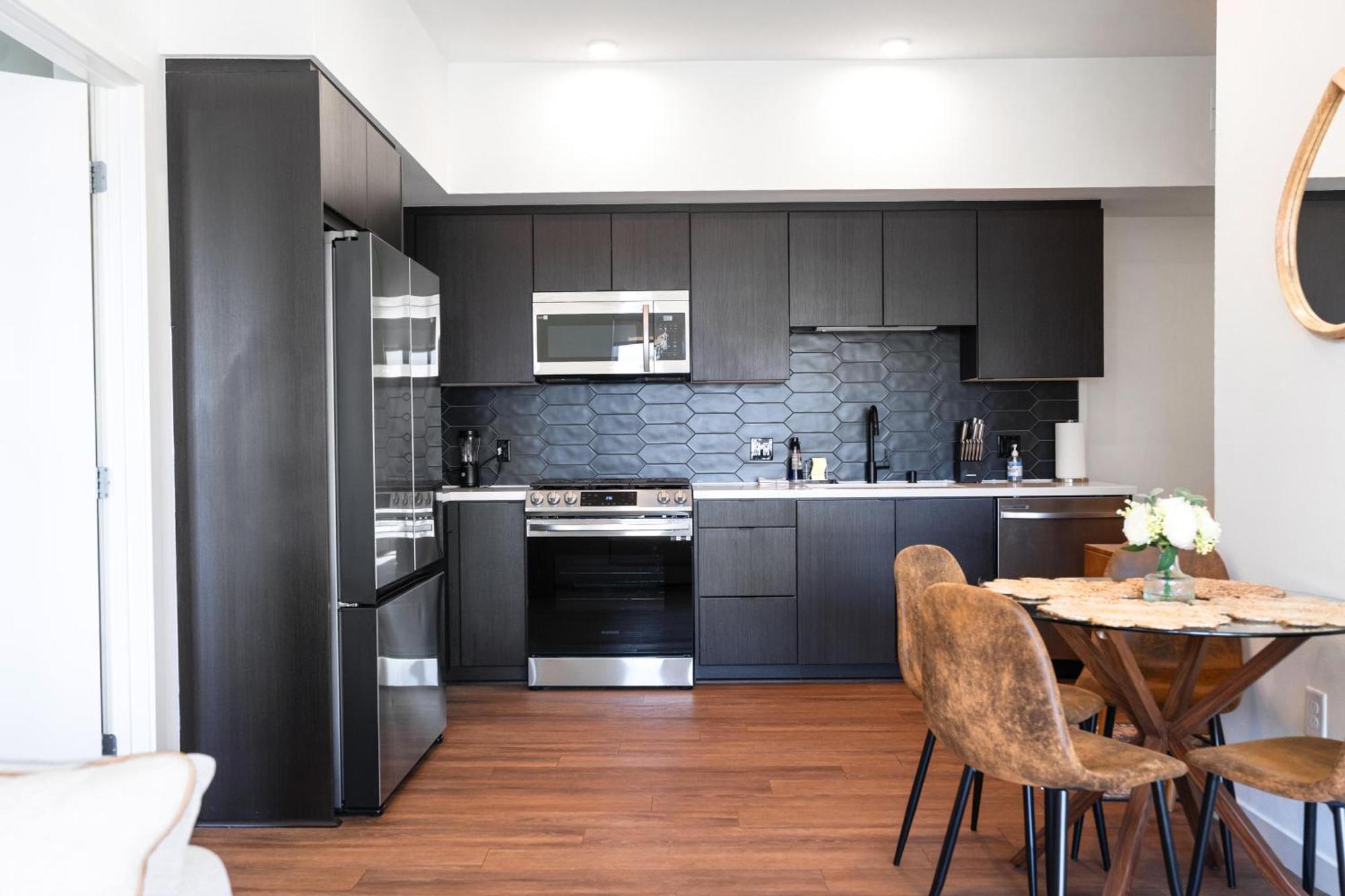 Apartment The Hollywood Highline 2 Bed With Free Parking In Hollywood Los Angeles