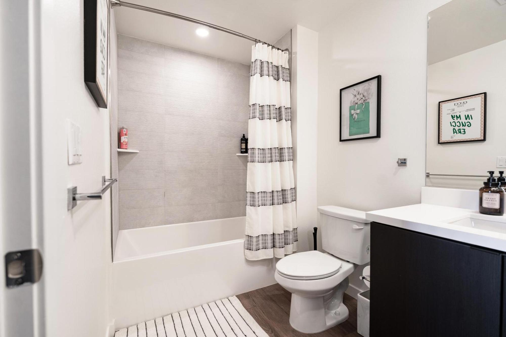 The Hollywood Highline 2 Bed With Free Parking In Hollywood